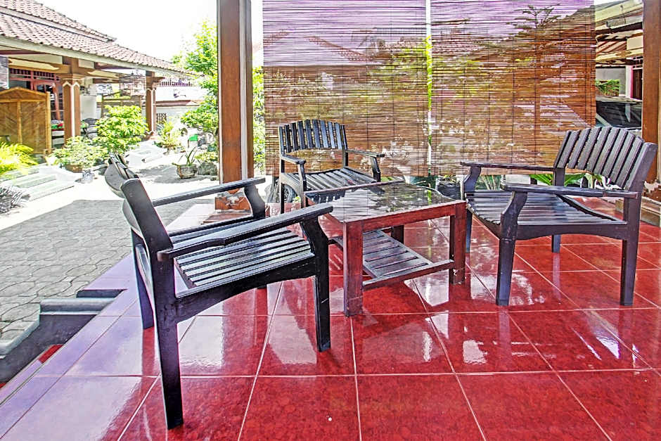 OYO 92560 Astri Homestay