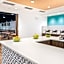 Beachside Hotel and Suites