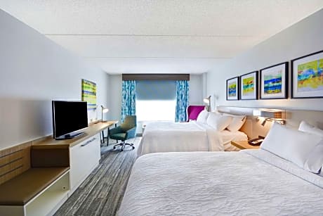 2 Queen Hearing Accessible Room