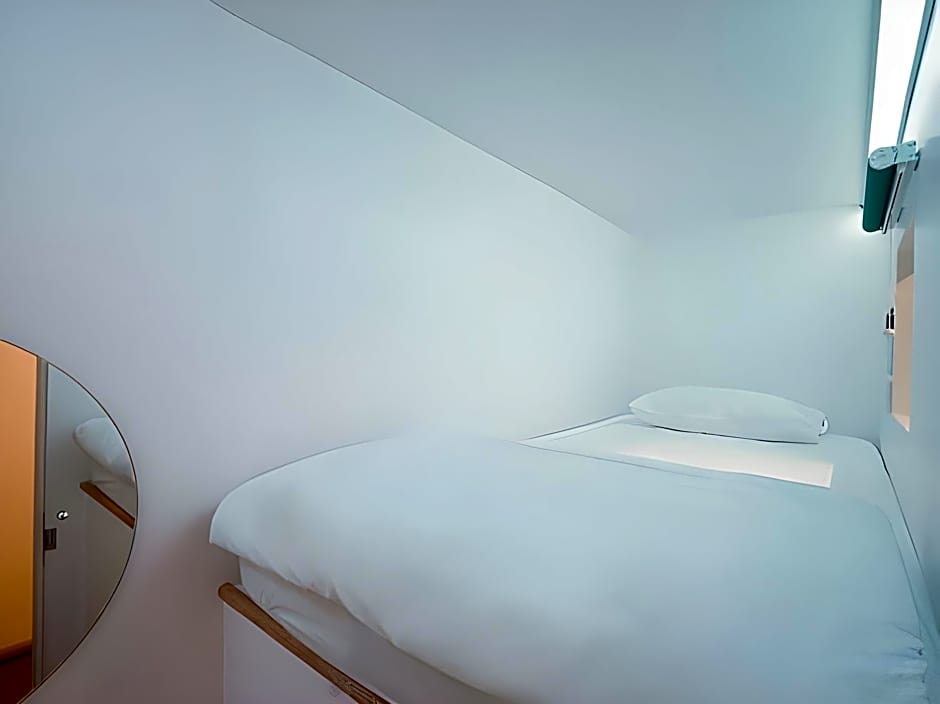 Bobopod Kebayoran Baru, Jakarta