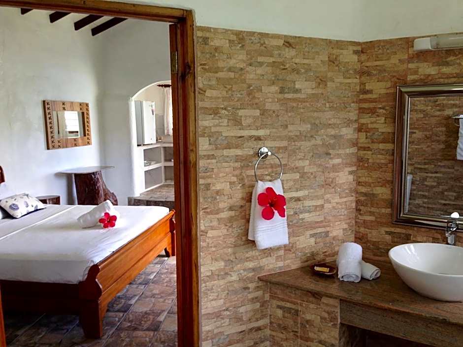 Lazare Picault Hotel