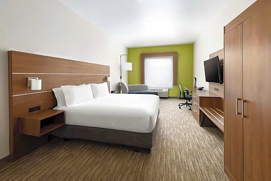 Holiday Inn Express And Suites OAKHURST-YOSEMITE PARK AREA By IHG