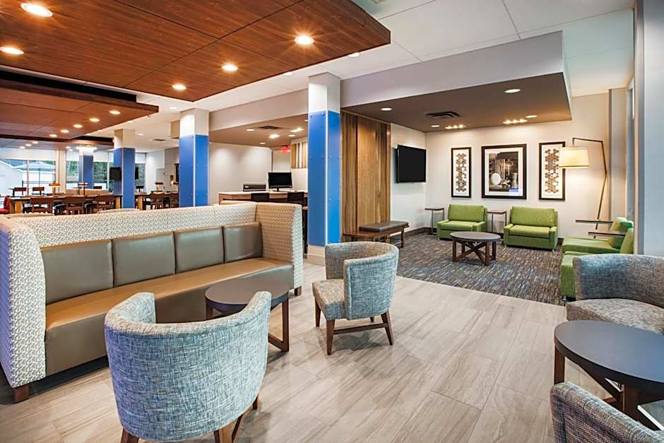 Holiday Inn Express Hotel & Suites Canton By IHG