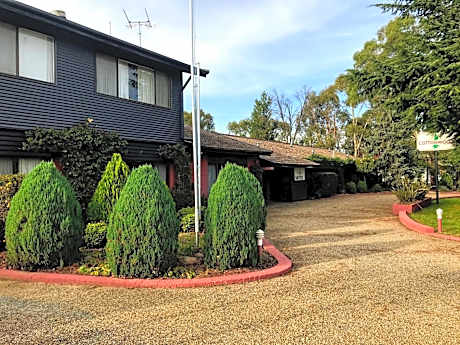 Cottonwood Lodge