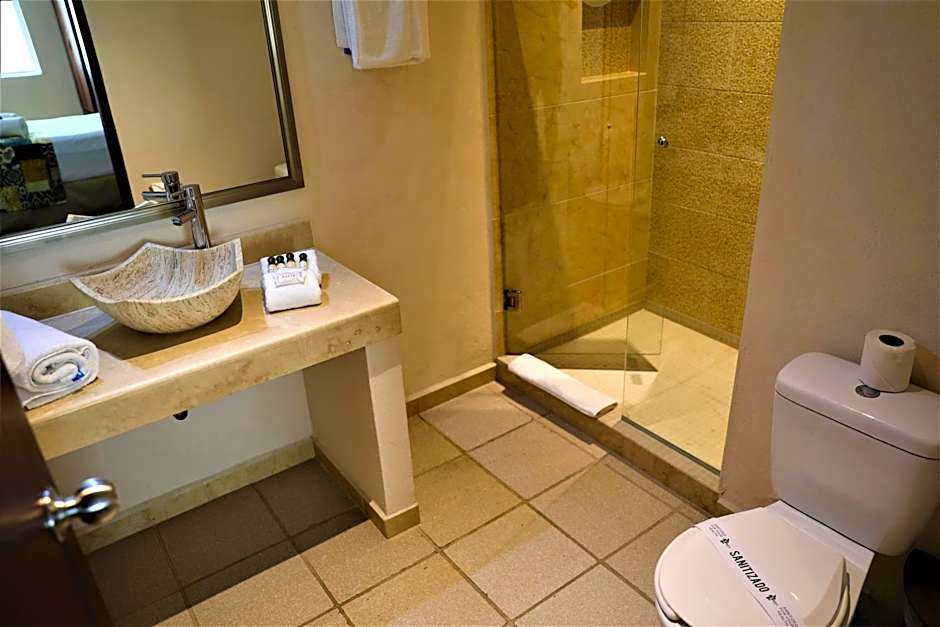 Hotel 12 BEES by Kavia