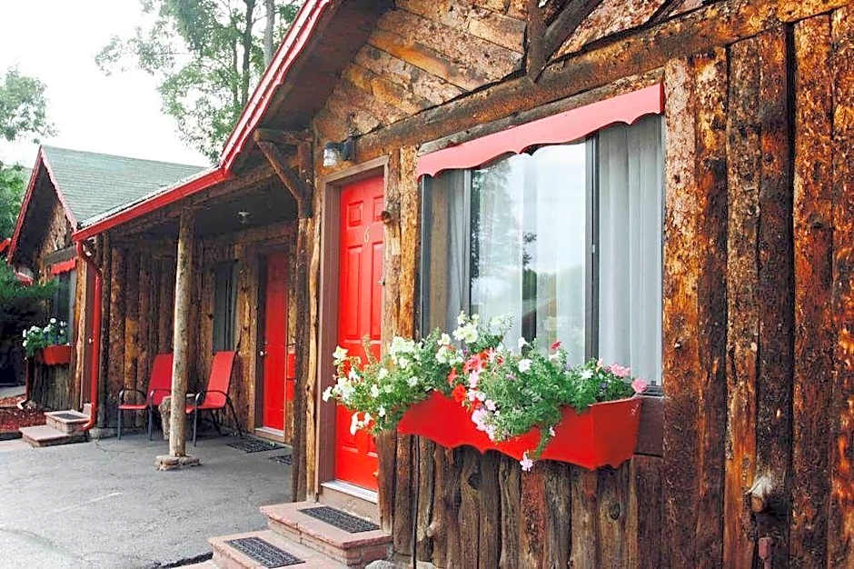 Foot of the Mountain Motel