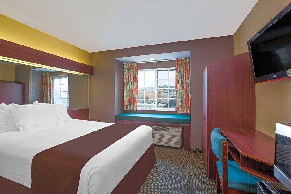 Microtel Inn & Suites By Wyndham Meridian