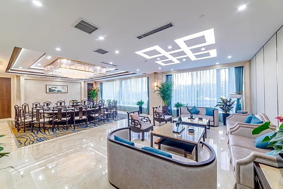 Hundred Hotel Qingdao