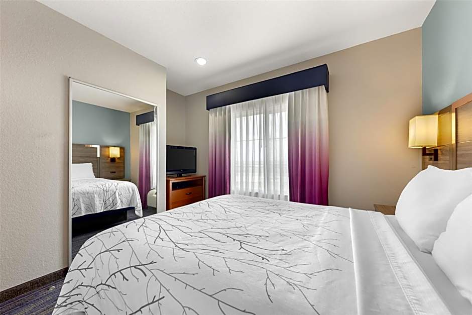 Best Western Plus San Antonio East Inn & Suites