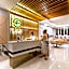 Facade Hotel by Azana