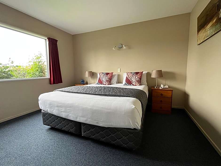 Photo 1 of 10 of Executive 2 Bedroom Apartment