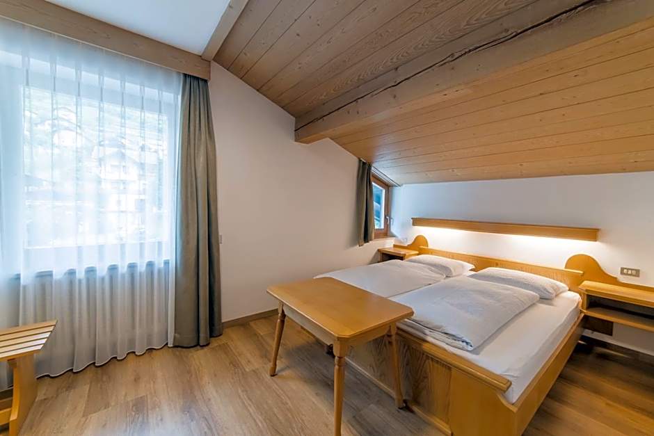 Pension Apartments Pardell