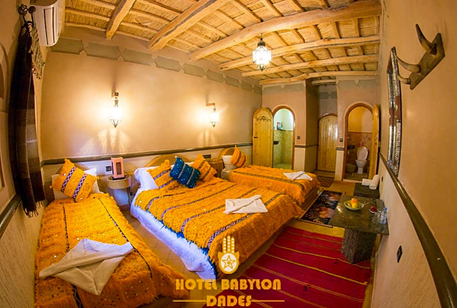 Hotel Babylon Dades