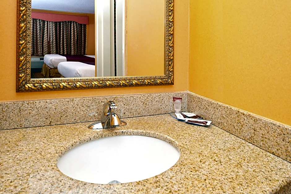 Americas Best Value Inn Smithtown Long Island