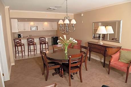 1 Bedroom Penthouse Suite, 1 King, Fireplace, Whirlpool