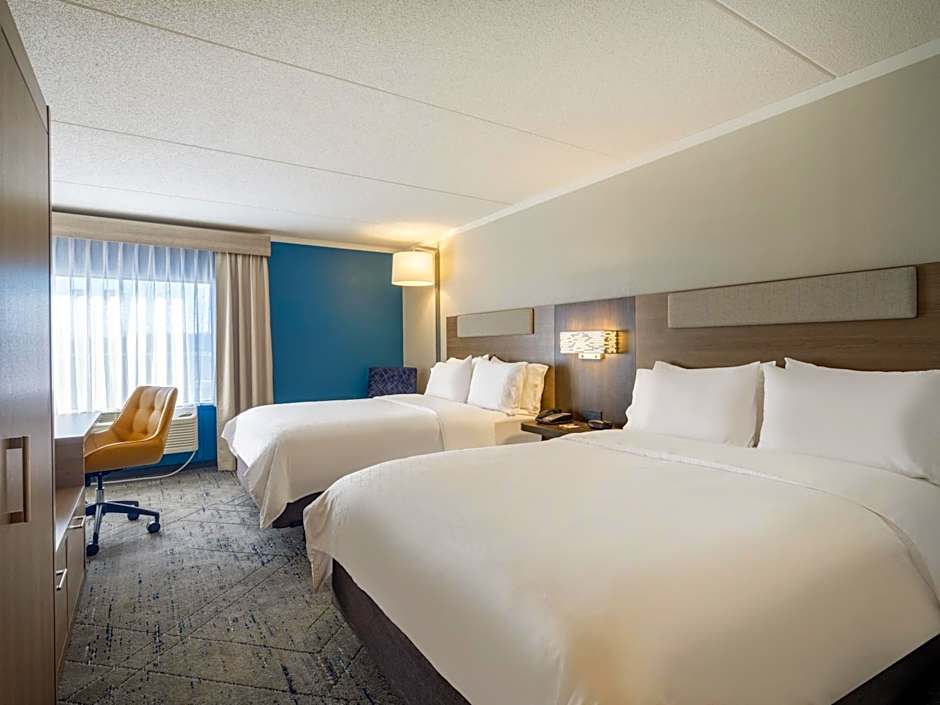 Holiday Inn Express & Suites Greensboro - (I-40 @ Wendover) By IHG