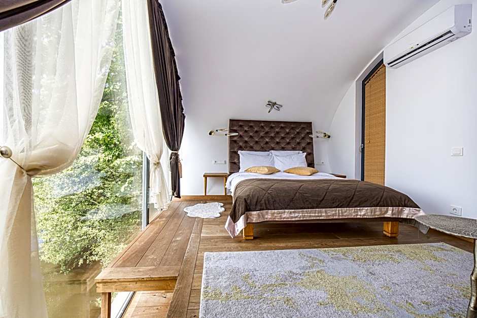 AKIS namelis medyje- Dinosaur Park