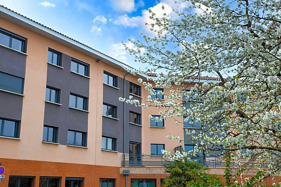 Clarion Aparthotel Toulouse Blagnac Airport