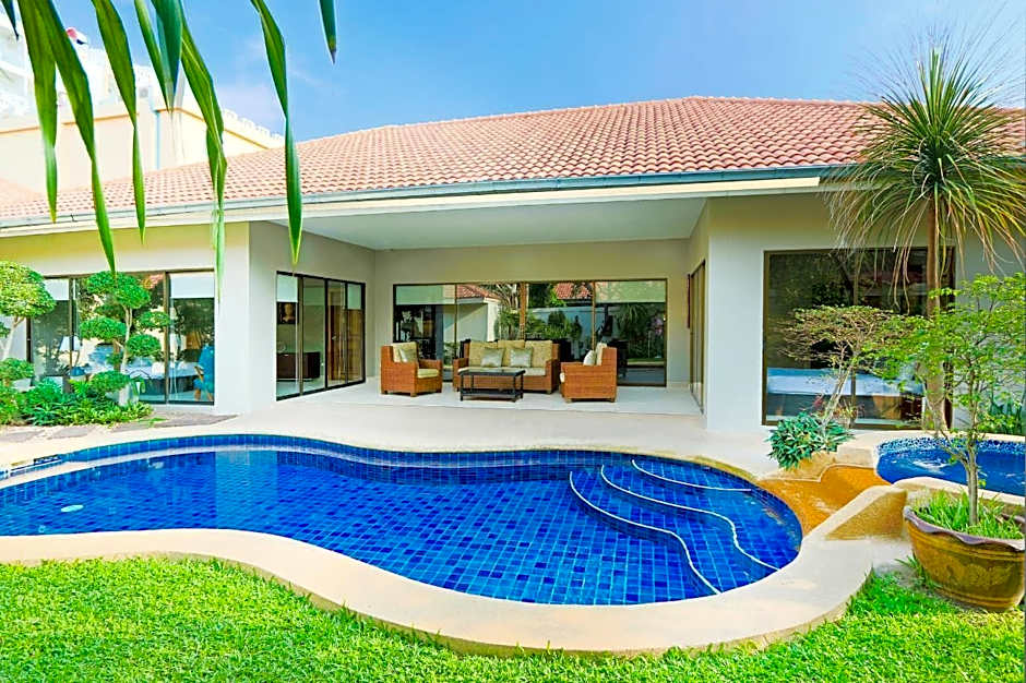 Avoca Pool Villas