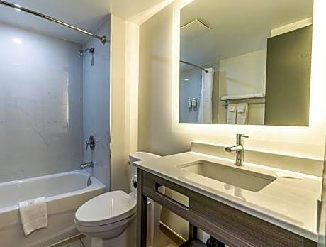 Standard Queen Room with Two Queen Beds