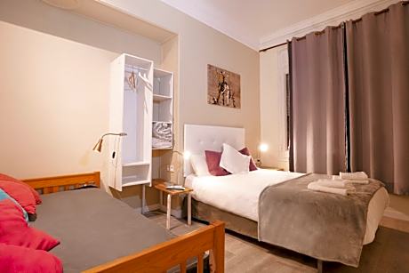 Triple Room with Private Bathroom