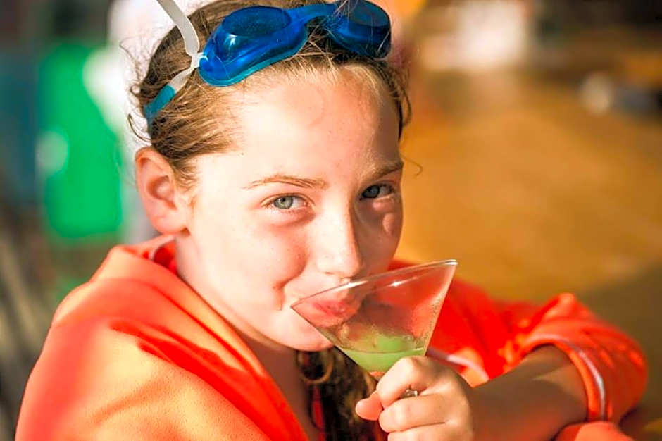 Teos Ormanci Tatil Koyu
