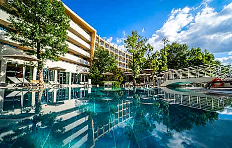HVD Club Bor Ultra All Inclusive - Private Beach & Free parking