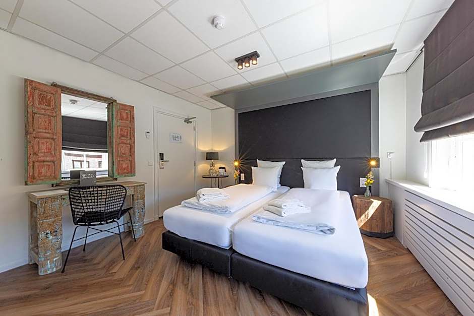 Photo 1 of 4 of 1 Double Bed or 2 Beds