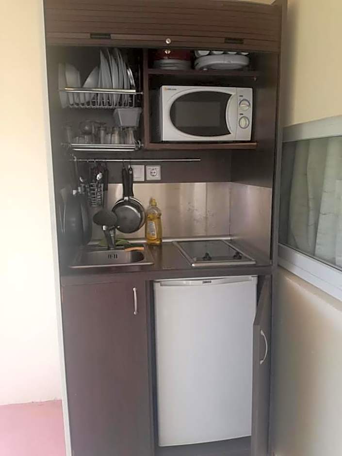 Studio dans Résidence Hotelière aux 3ilets Pointe du bout Résidence la Marina Carayou