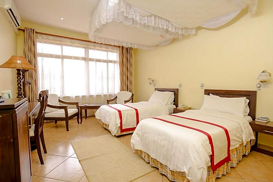 New Safari Hotel