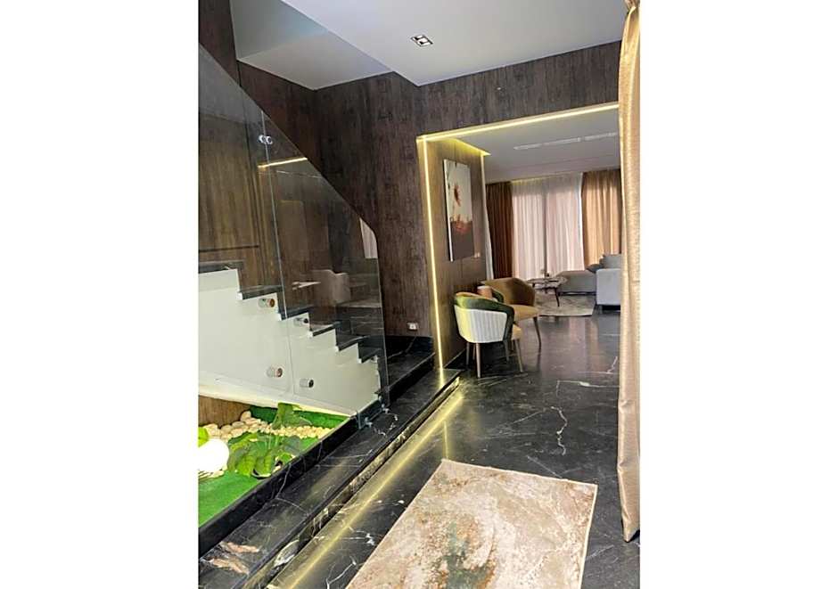 فيلا رائعة في أفخم كومباوندات الشيخ زايد