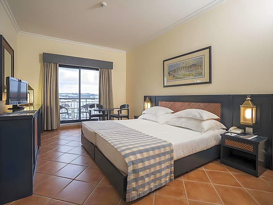 Photo 1 of 5 of 2 Beds, City View