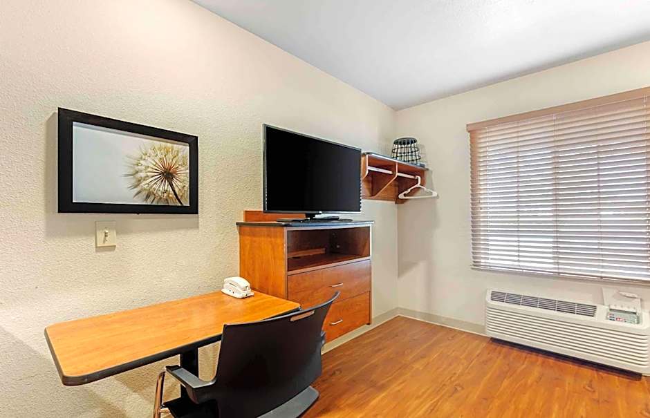 Extended Stay America Select Suites - Oklahoma City - West