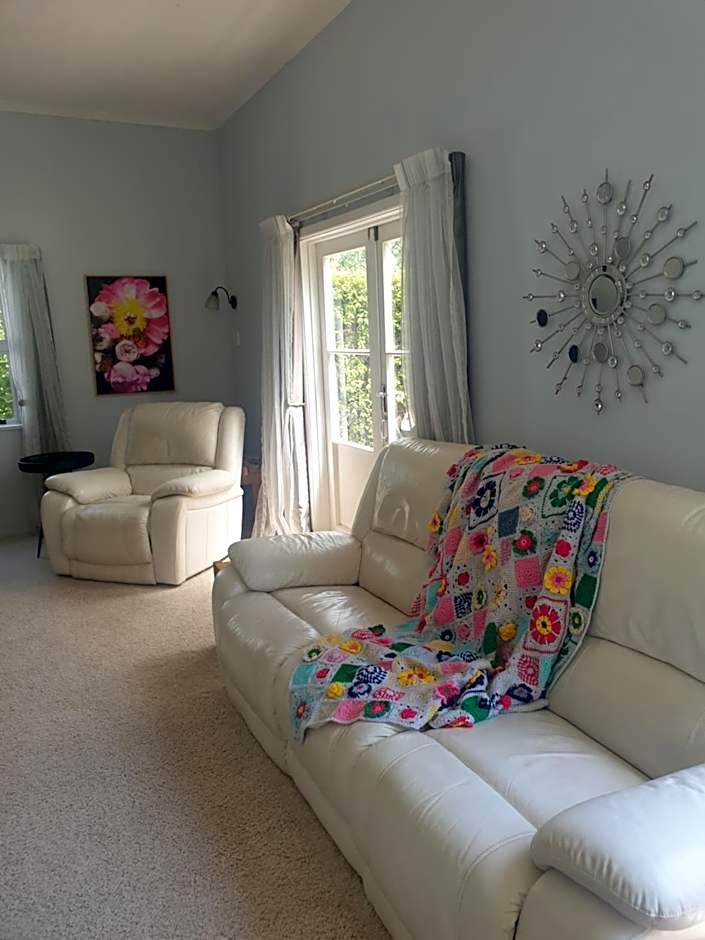 Windhaven Bed & Breakfast