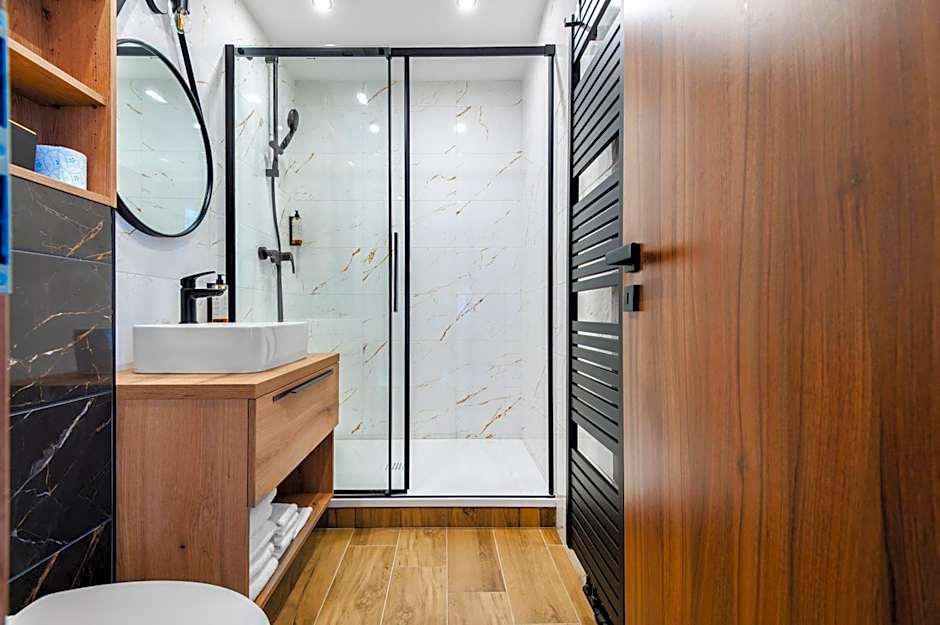 No 28 Rooms & Apartments