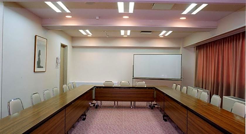 Tendo Central Hotel
