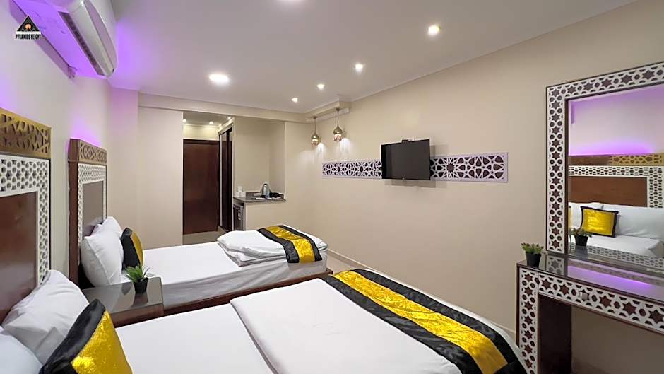 Pyramids Height Hotel & Pyramids Master Scene Rooftop