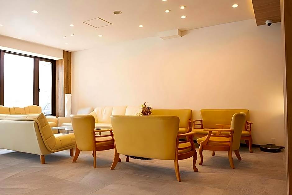 Shoji Lake Hotel