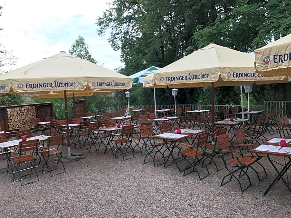 ZUM BAHNHÖFLE Restaurant & Hotel - Albbruck Am Rhein