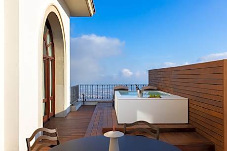 suite signature capacity 3