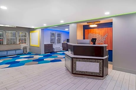 Microtel Inn & Suites by Wyndham Athens