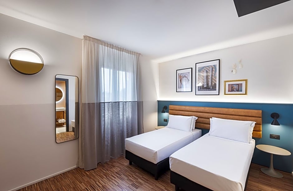 Bleis Hotel