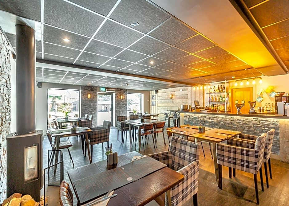 Ogwen Bank Caravan And Lodge Park