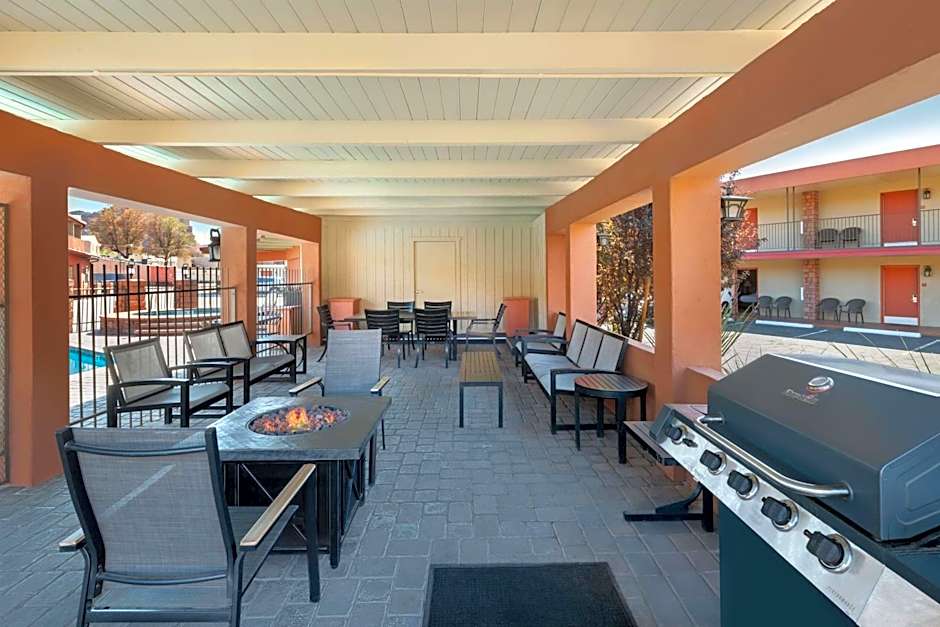 Best Western Red Hills