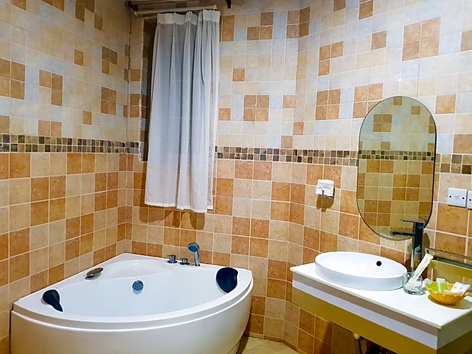 Masailand Safari Lodge