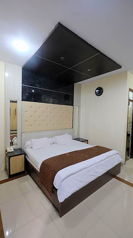 griya desa hotel & pool