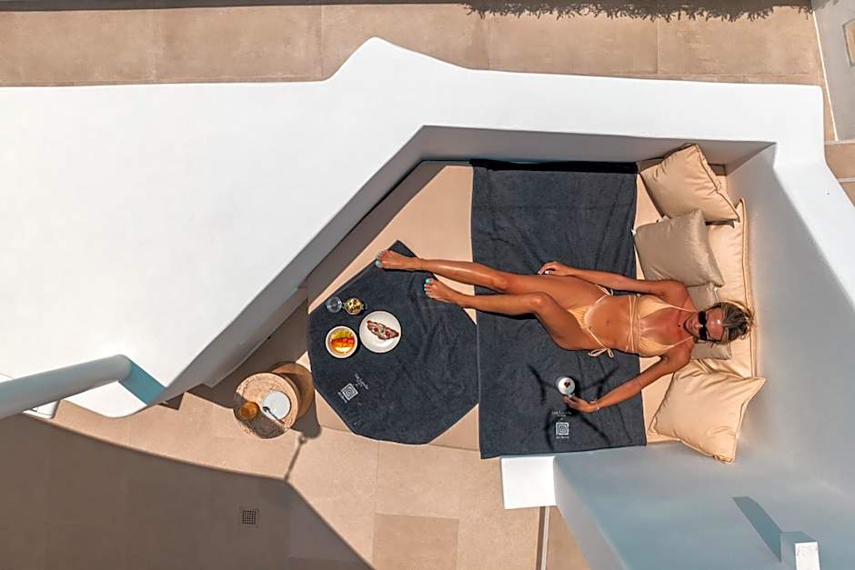 Aspaki by Art Maisons