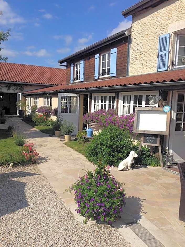 Logis Hotel La Grange Du Relais