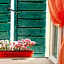 Nirvana Rooms & Apartments