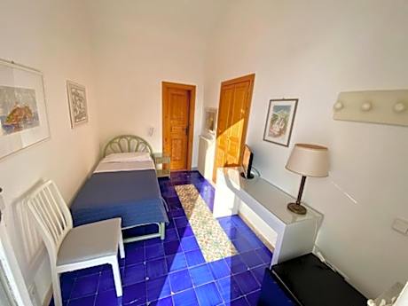 Single Room with Terrace and Sea View